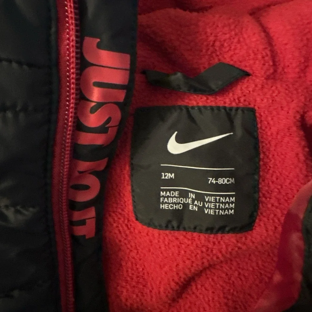 Nike Puffer Jacket Coat Sports Essential Black Red‎ Infant 12M